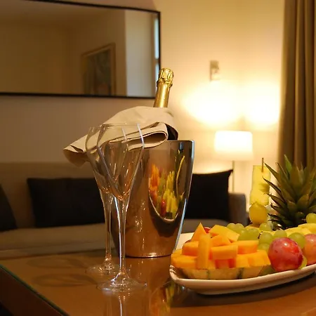 شقة فندقية Ceccarini 4*