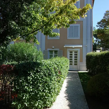 Apartahotel Ceccarini 4*