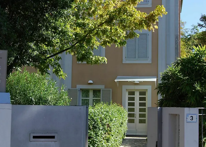 Ceccarini Lejlighedshotel 4*